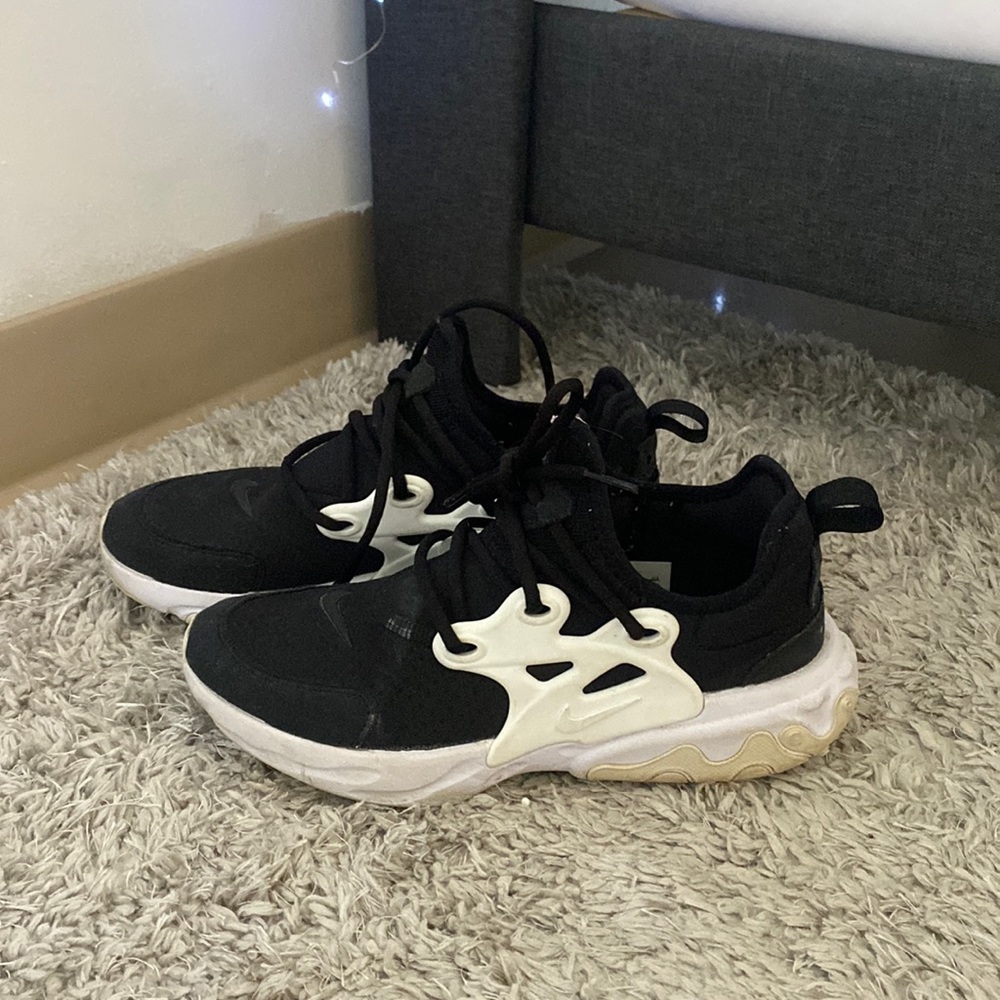 NIKE presto sneakers